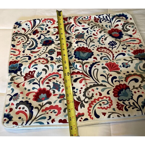 Paisley Zippered Decorative Pillow Covers (set of 2) blue & red 20" x 20" - Picture 4 of 9